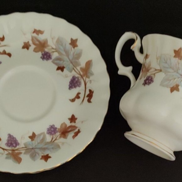 Royal Albert Lorraine Porcelain Demitasse Cup Saucer England Vintage - Picture 2 of 4